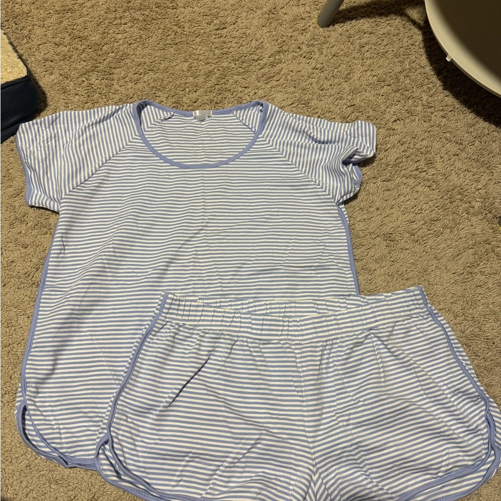 Lake Pima Shorts Set in Hydrangea